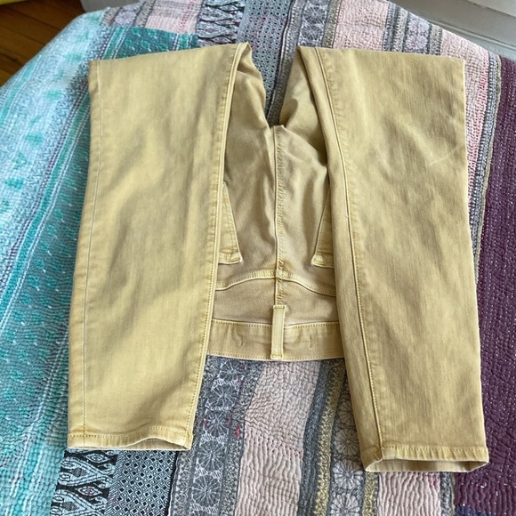 J Brand Jeans Butter Yellow Mid-Rise Cropped Skinny “Litho” Denim Jeans Size 27 - Picture 4 of 9